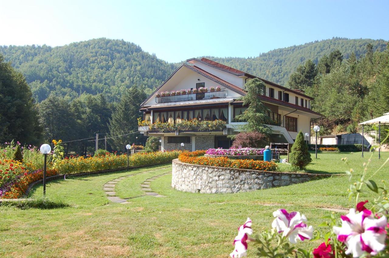 Hotel Lo Sciatore Cotronei 外观 照片