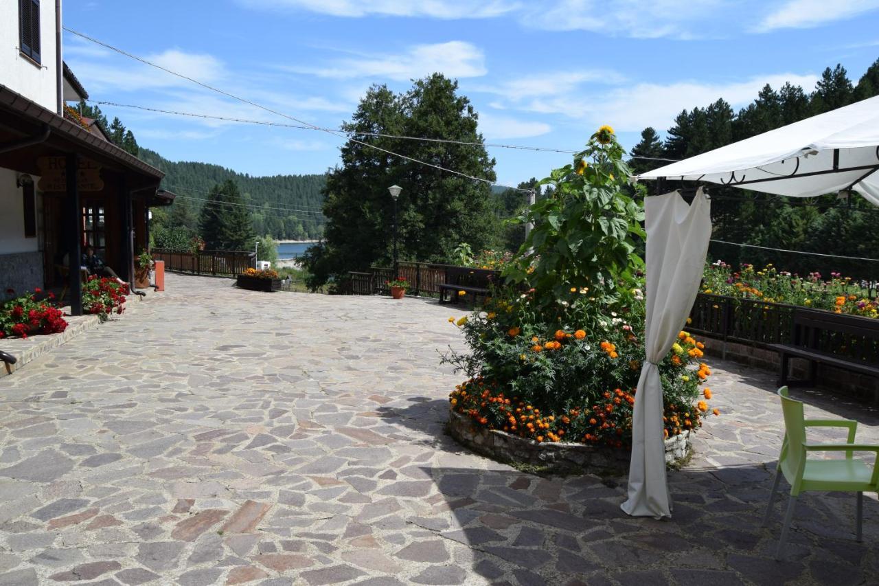 Hotel Lo Sciatore Cotronei 外观 照片
