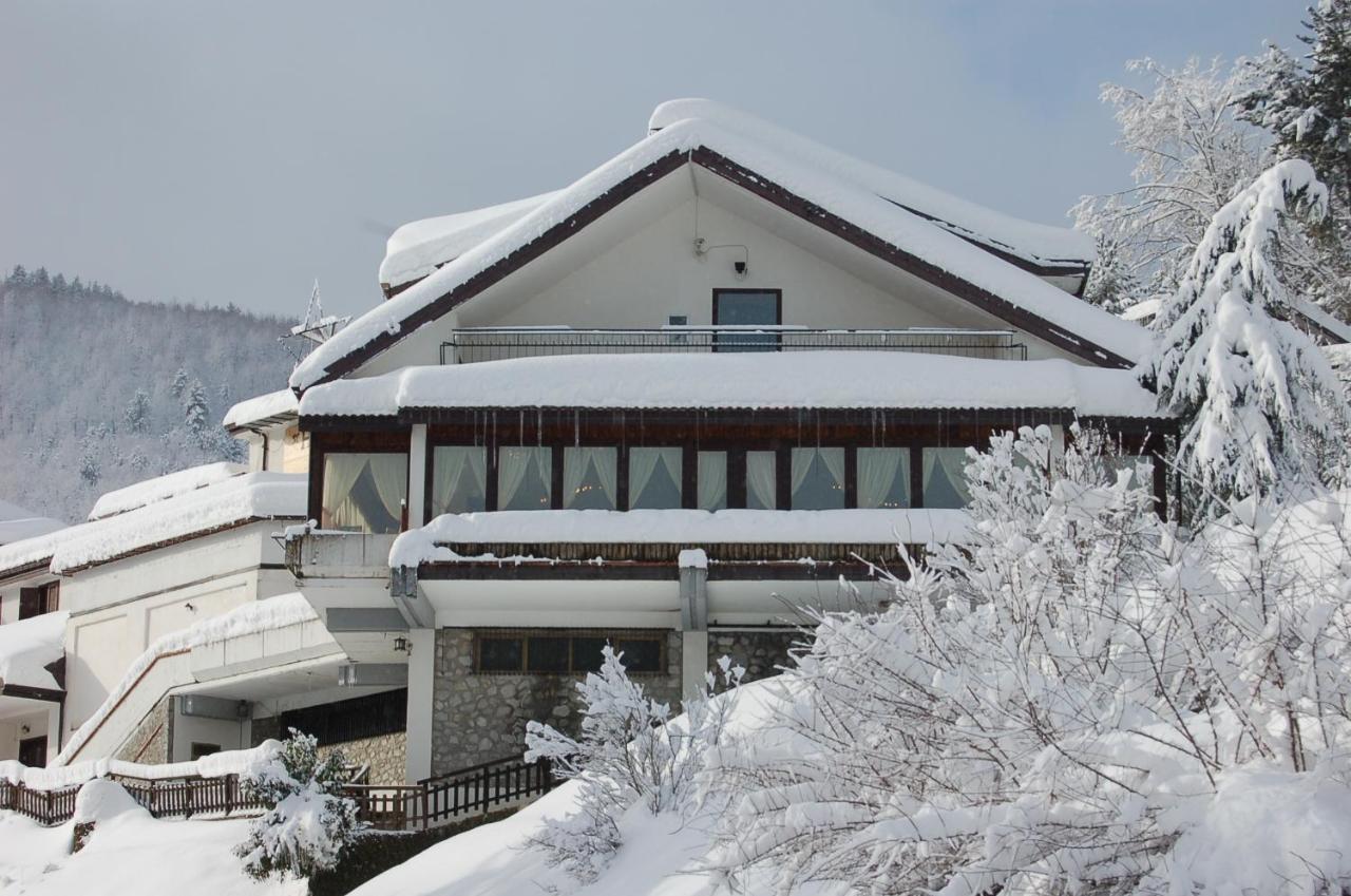 Hotel Lo Sciatore Cotronei 外观 照片