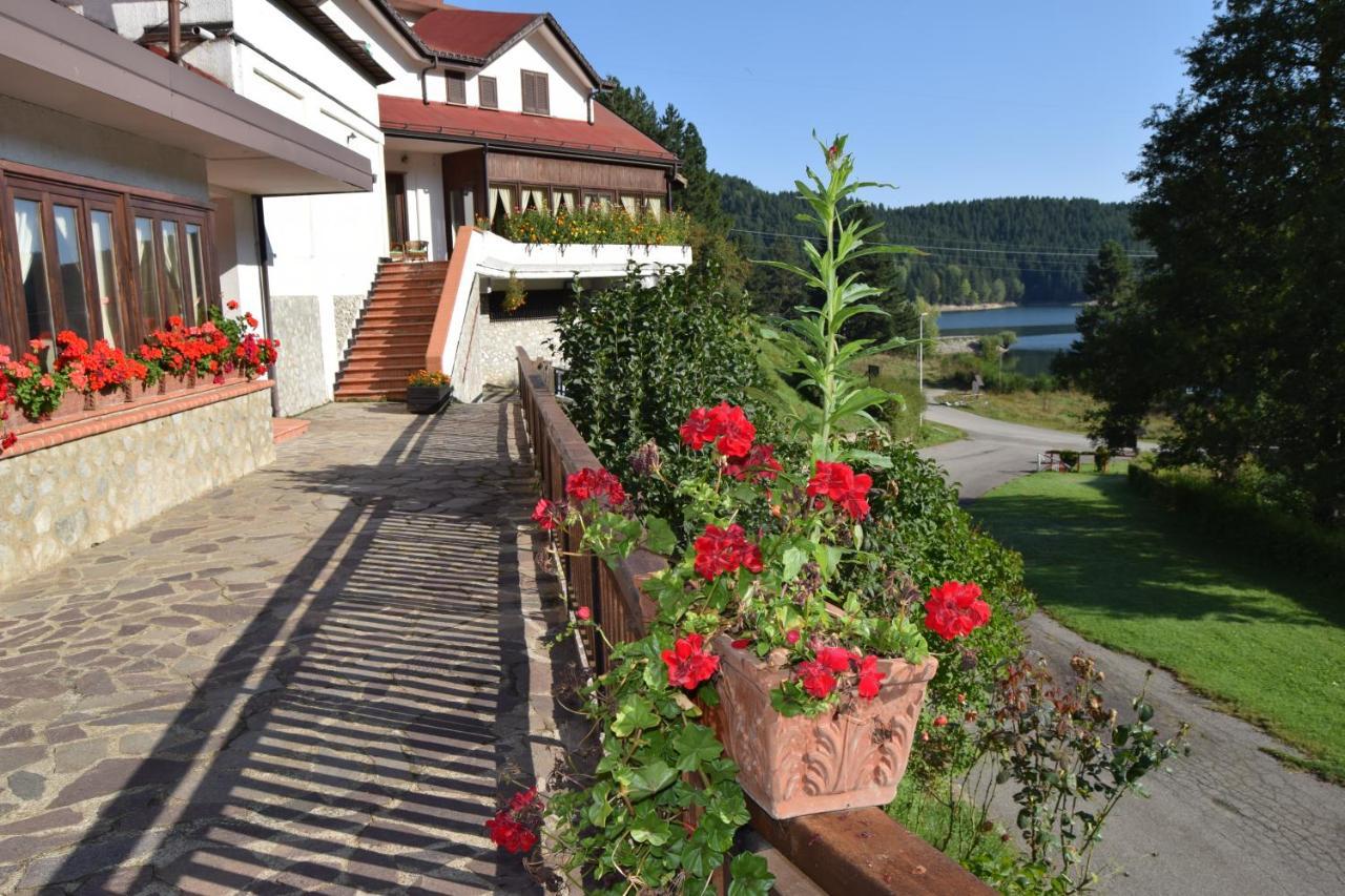 Hotel Lo Sciatore Cotronei 外观 照片