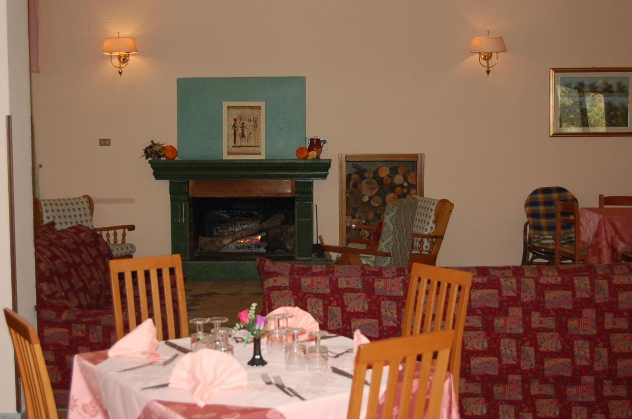 Hotel Lo Sciatore Cotronei 外观 照片