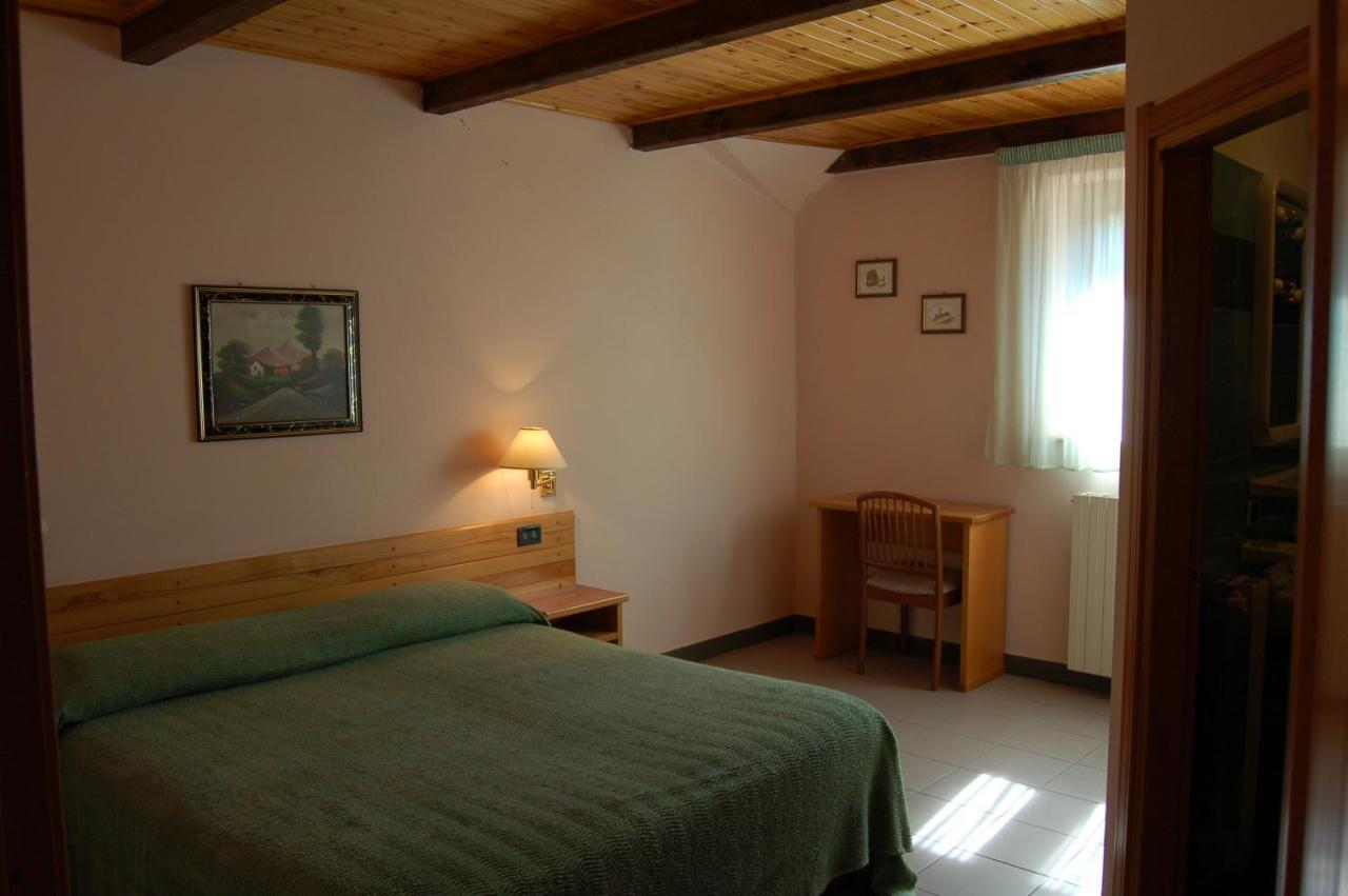 Hotel Lo Sciatore Cotronei 外观 照片